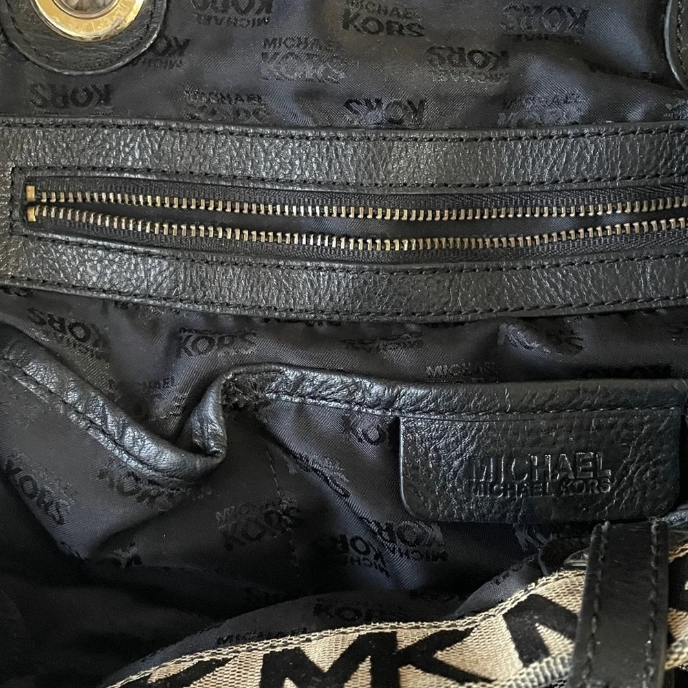 Michael Kors Black and Tan Tote Bag - Picture 9 of 10